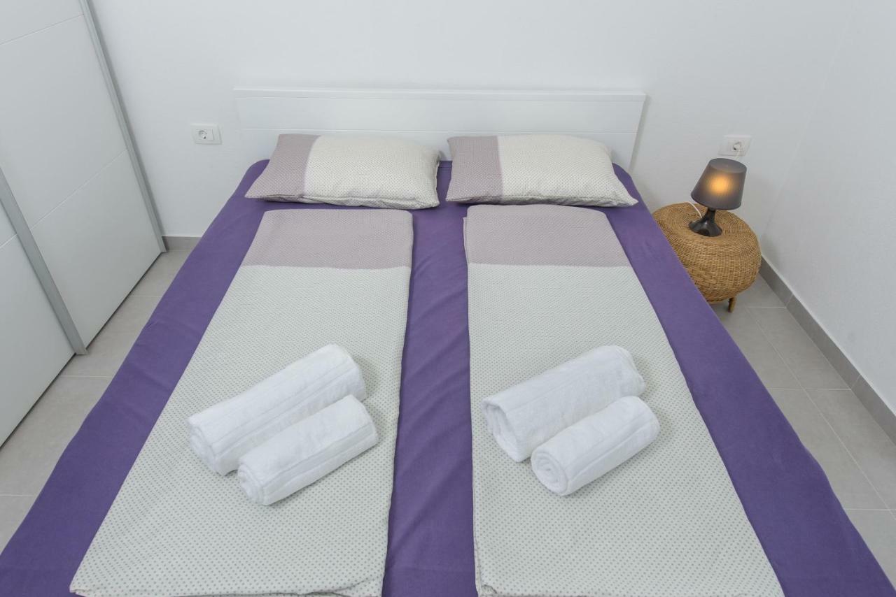 Tiamar Apartment สลาทิเน ภายนอก รูปภาพ